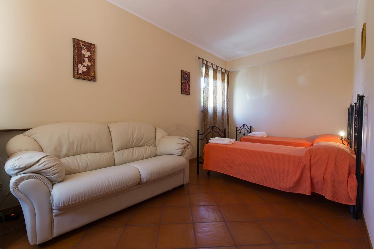 Turismo Rurale Il Sole Villa Sant'Angelo di Brolo Szoba fotó