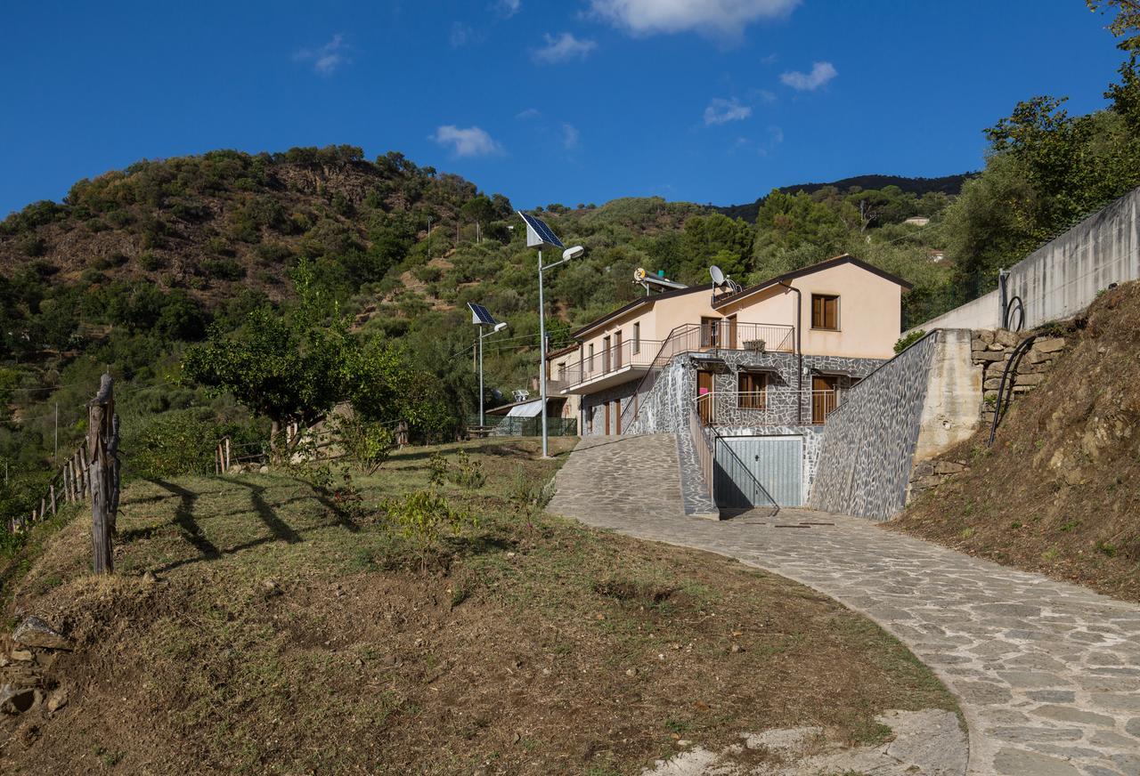 Turismo Rurale Il Sole Villa Sant'Angelo di Brolo Kültér fotó